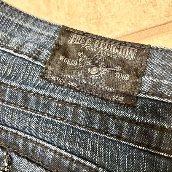 True Religion Women's Low rise Angle Wings Flap​ dark washed size 29 - Picture 8 of 9